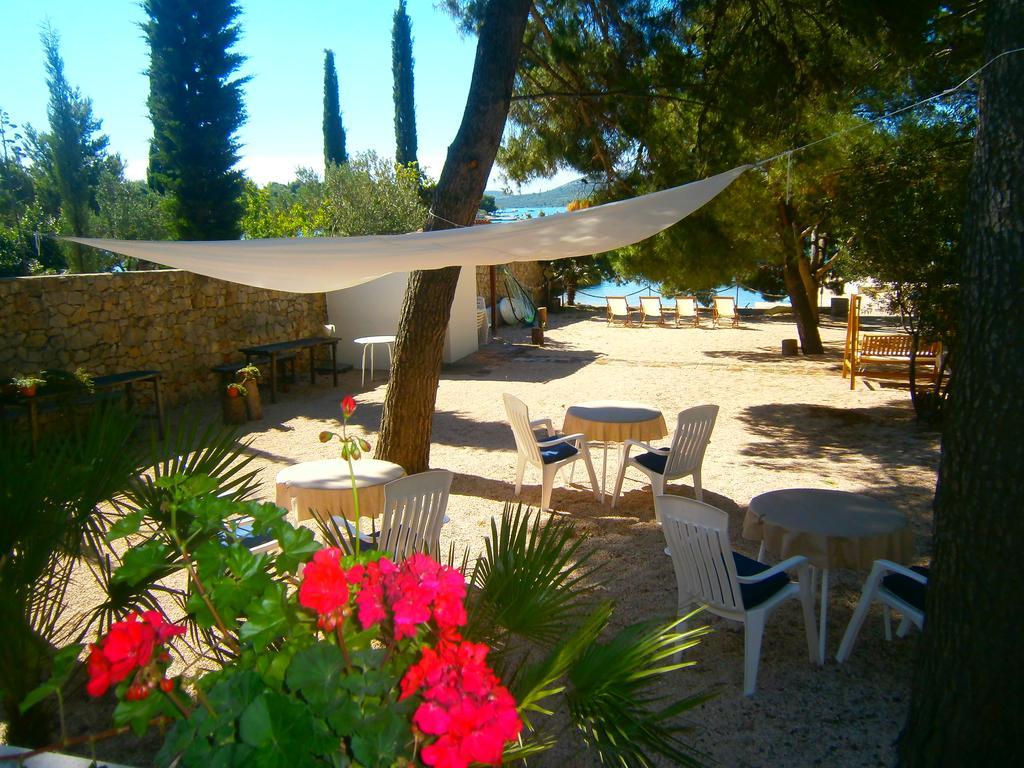 Bed & Breakfast Pansion Rade Hotel Pirovac Exterior photo