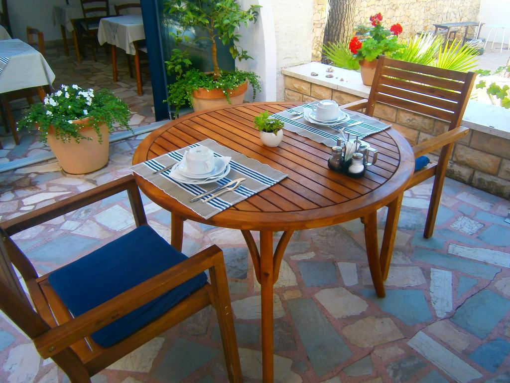 Bed & Breakfast Pansion Rade Hotel Pirovac Exterior photo